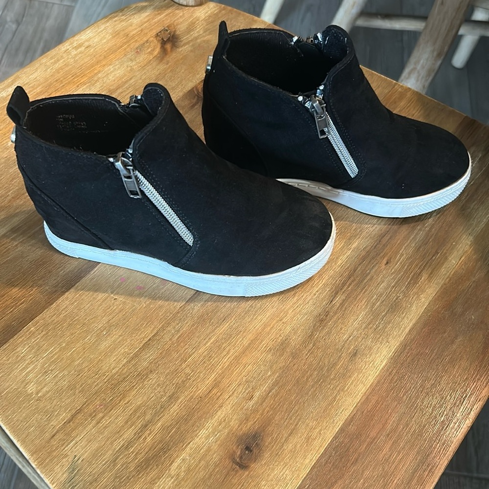 Girls Steve Madden Wedgie Sneaker 13